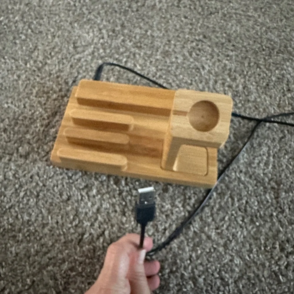 Wooden USB powered device charging station watch phone tablet apple android